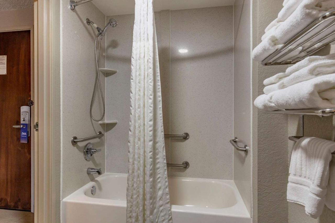 Comfort Suites Pineville - Ballantyne Area Exteriör bild