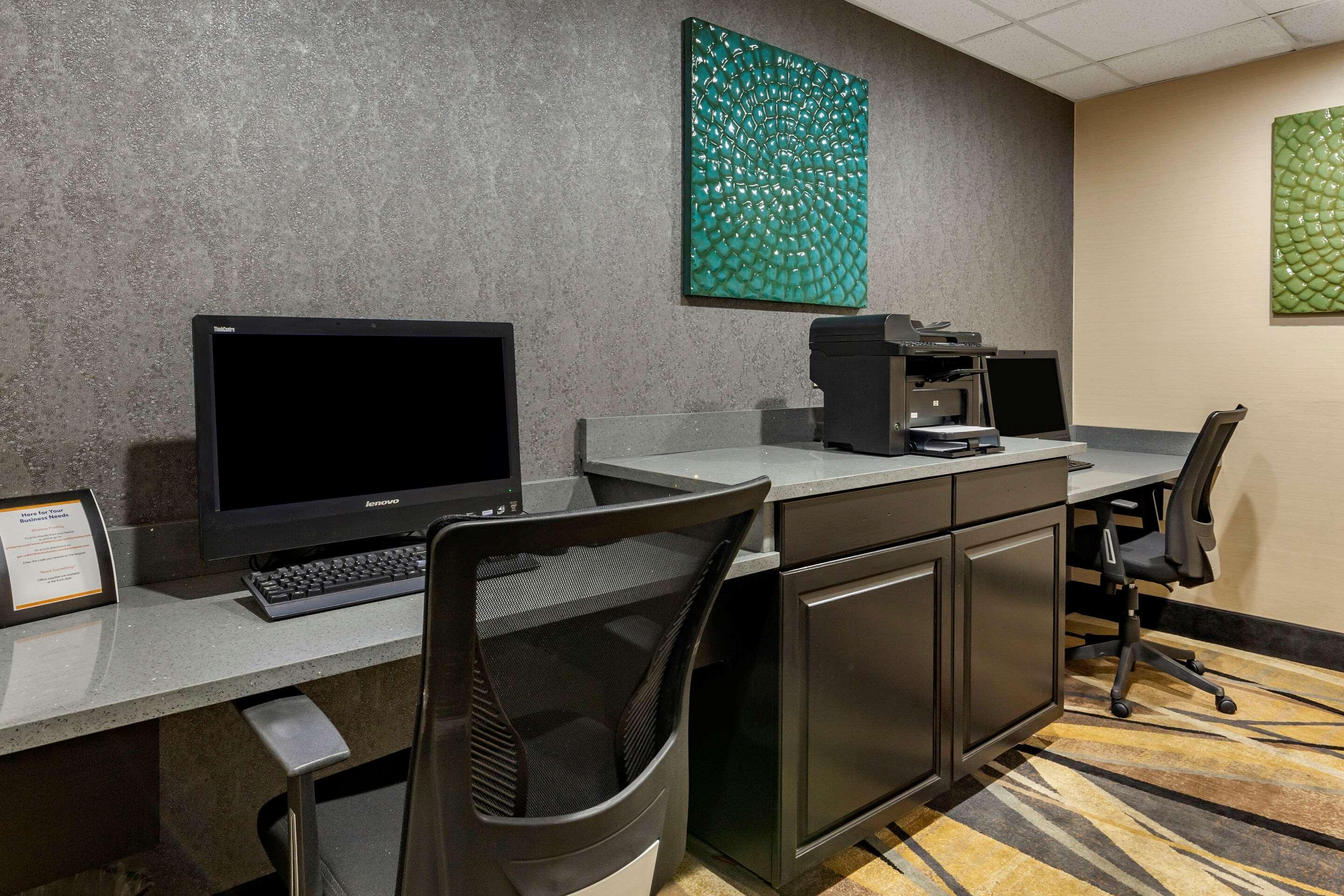 Comfort Suites Pineville - Ballantyne Area Exteriör bild