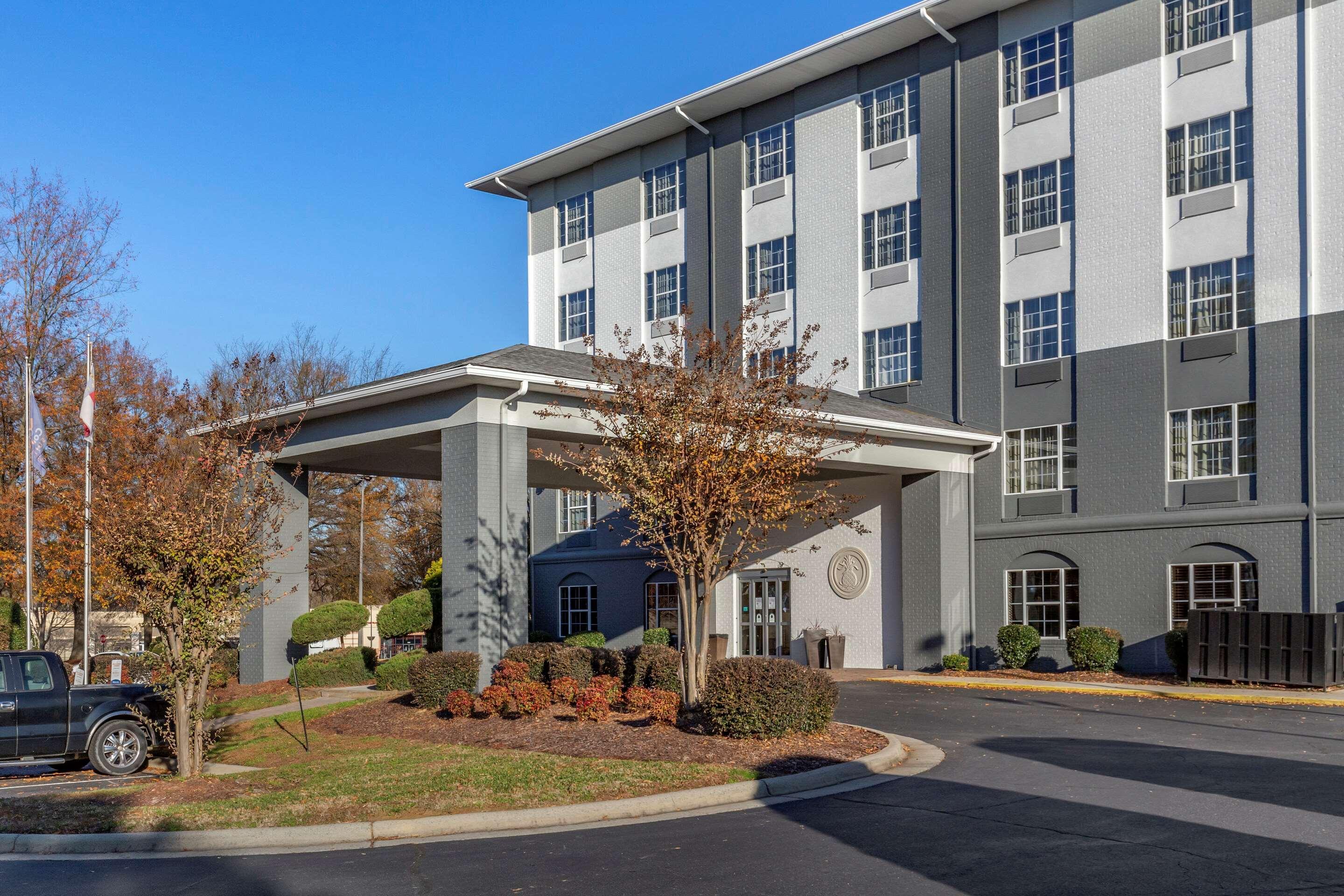 Comfort Suites Pineville - Ballantyne Area Exteriör bild