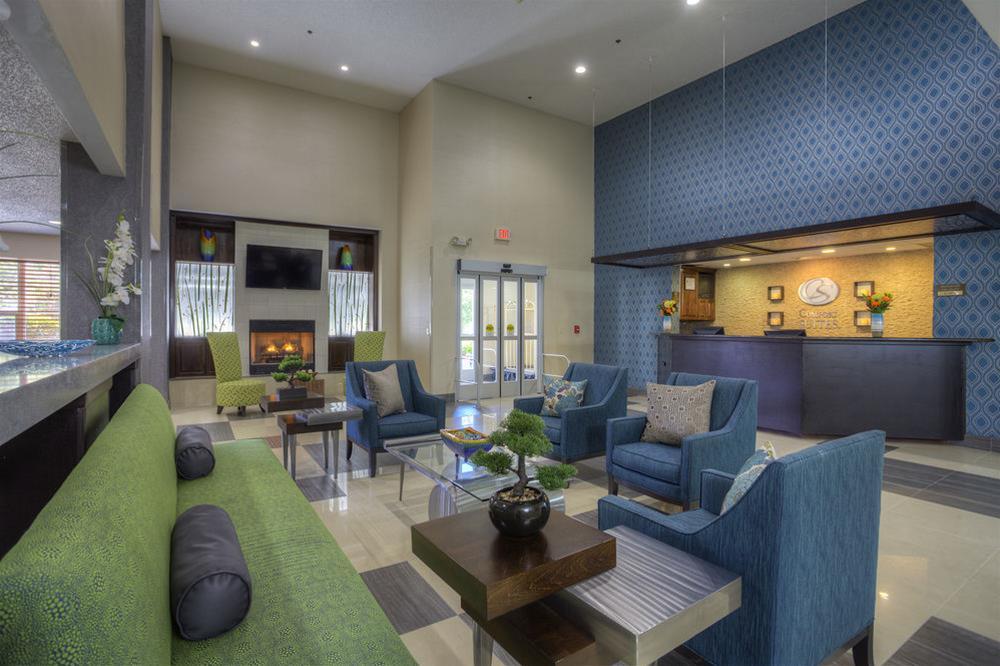 Comfort Suites Pineville - Ballantyne Area Exteriör bild