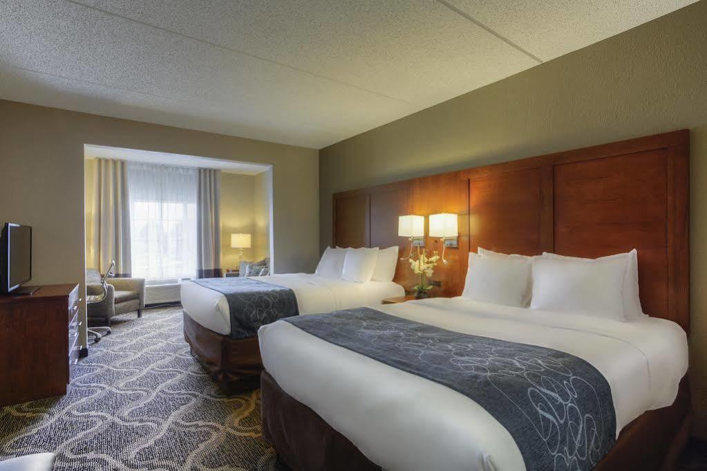 Comfort Suites Pineville - Ballantyne Area Exteriör bild